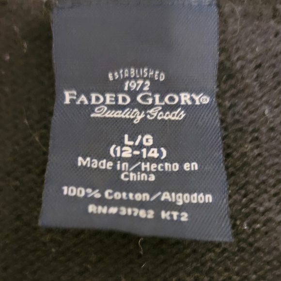 Black and white sweater - Picture 2 of 2